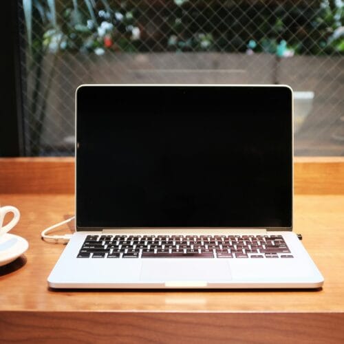 Website für Selbständige Laptop Arbeitsplatz